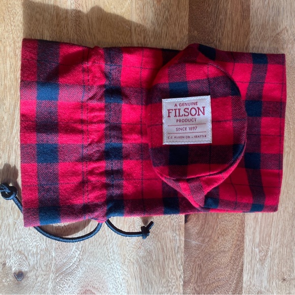 Filson Red Lumberjack Buffalo Plaid Flannel Wine Bottle Gift Bag Leather Strap - Picture 8 of 8